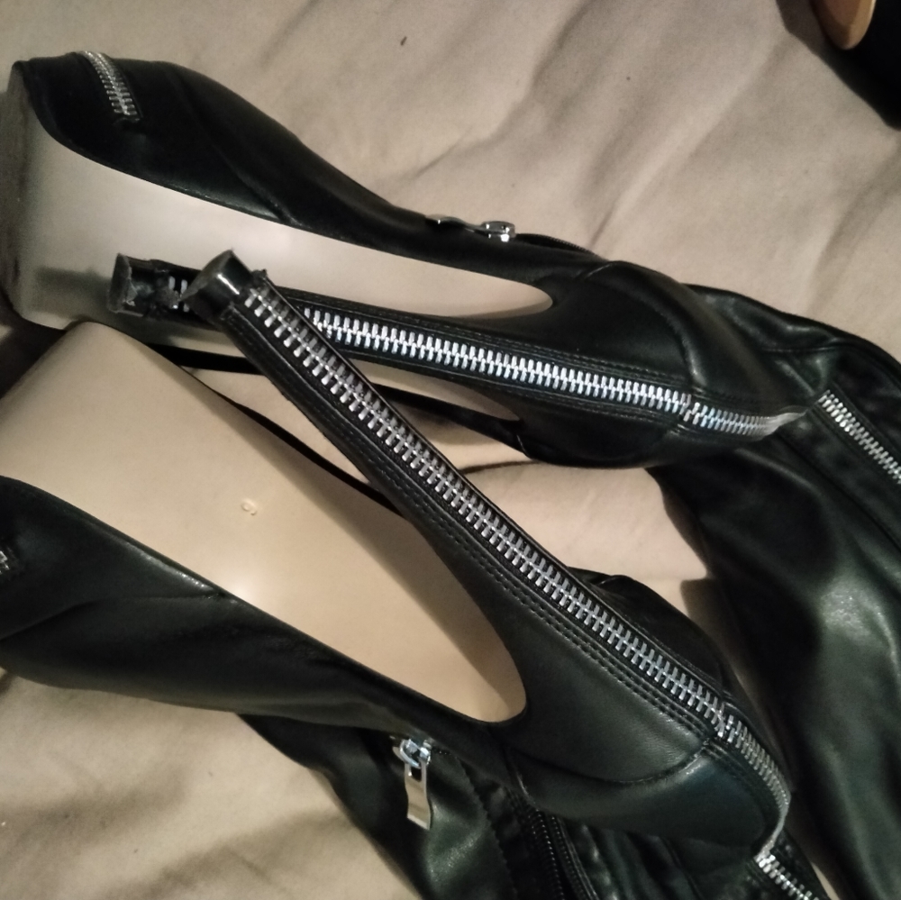 Crotch height 😉 boots. Custom made. - Picture 3 of 6